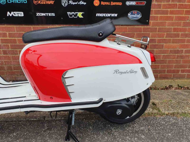 royal alloy GT125i E5
