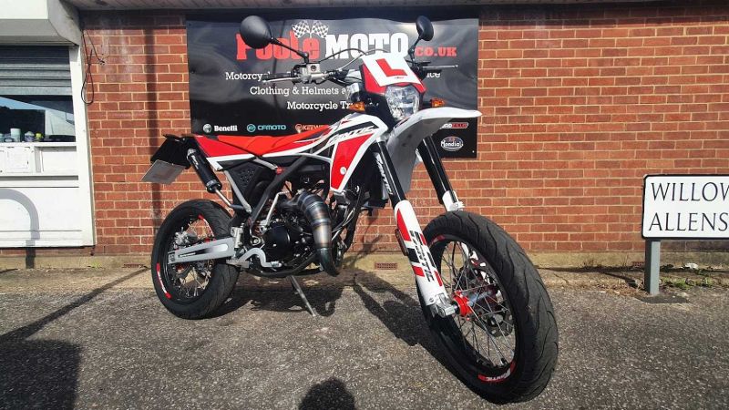 fantic XE 50 PERFORMANCE