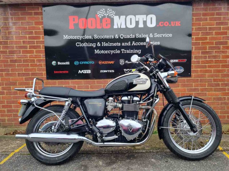 triumph BONNEVILLE