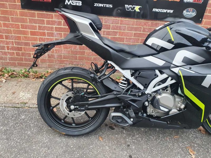 cfmoto 2wheel 300SR