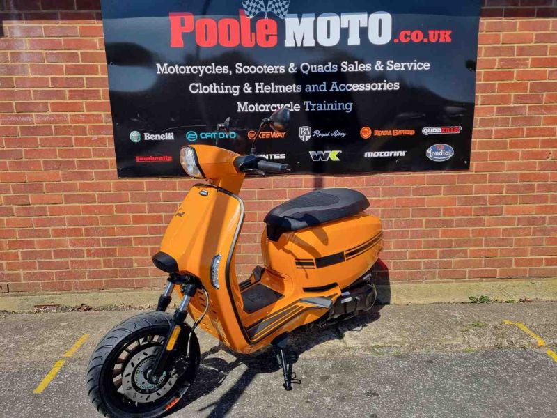 lambretta V125 SPECIAL