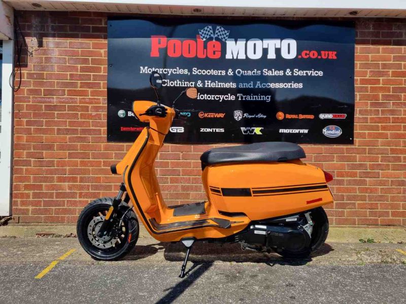 lambretta V125 SPECIAL
