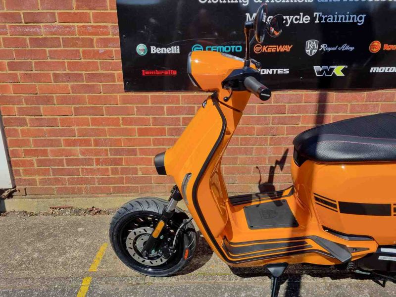 lambretta V125 SPECIAL