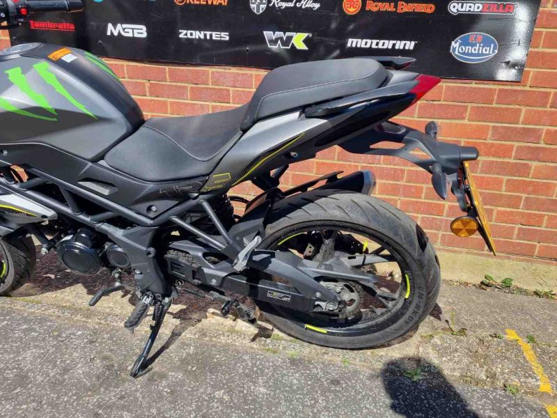 benelli BN125