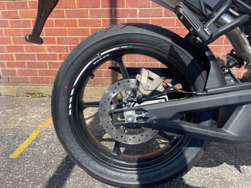 fantic STEALTH 125