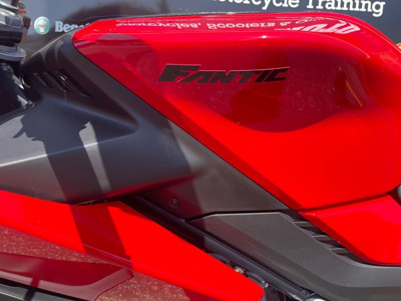 fantic STEALTH 125