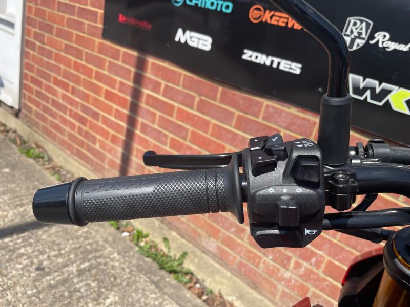 fantic STEALTH 125